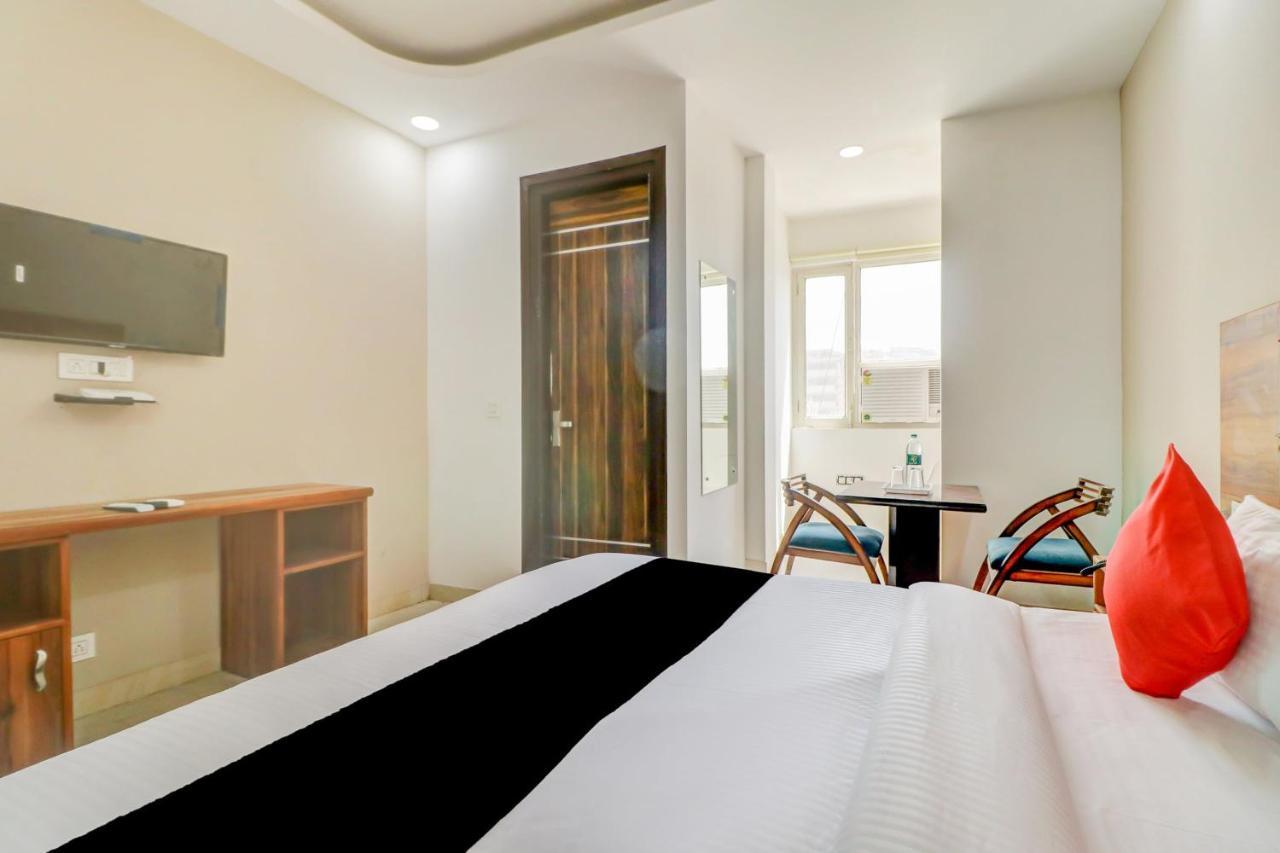 Oyo Flagship 80318 Hotel Sai Plaza Near Indira Gandhi International Airport New Delhi Exterior photo