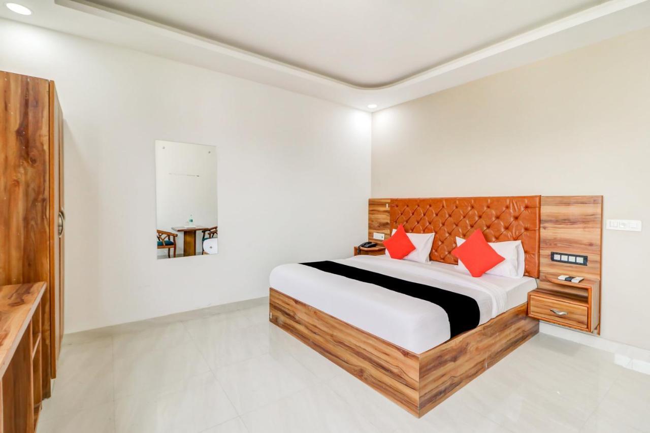 Oyo Flagship 80318 Hotel Sai Plaza Near Indira Gandhi International Airport New Delhi Exterior photo